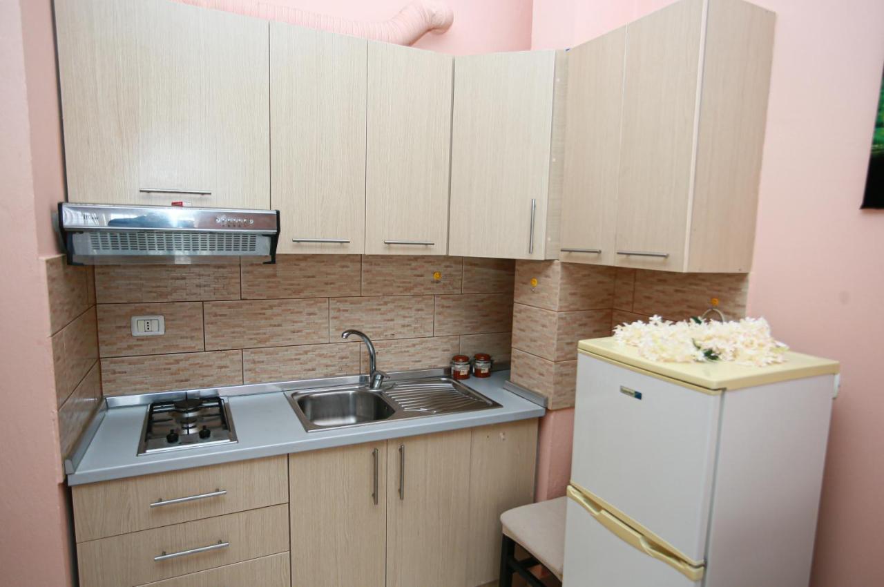 Helia's Shkembi Kavajes * Durrës